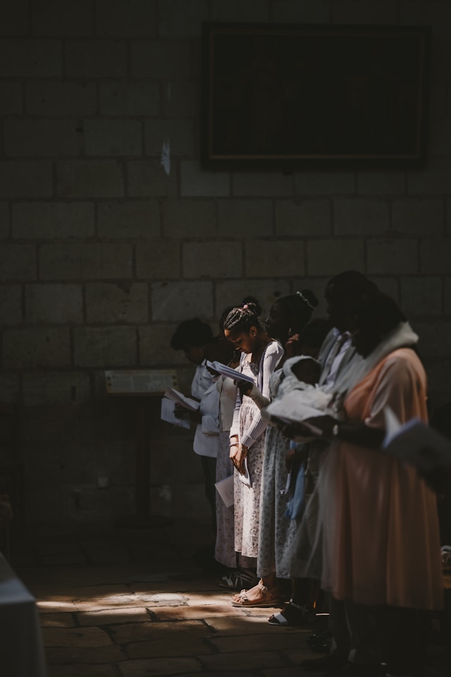 Praying women